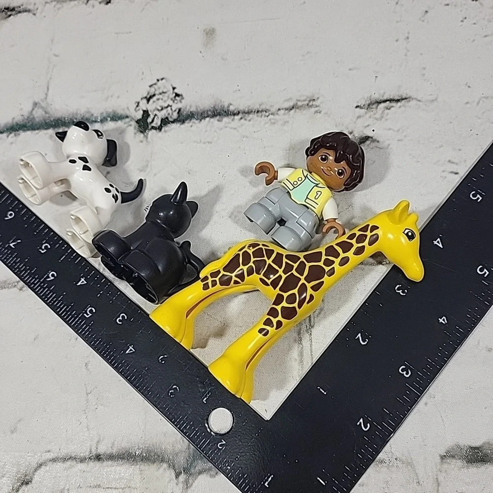 Lego Duplo Figures Lot Of 4 Child Boy Animals Giraffe‎ Pets Cat Dalmatian Dog